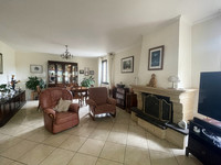 Maison à vendre à Brillac, Charente - 283.550 € - photo 3