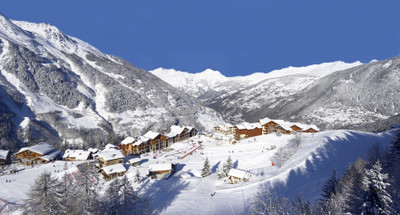 Ski property for sale in Sainte Foy - €1,450,000 - photo 6