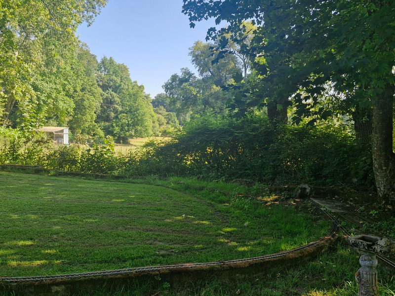 French property for sale in Pleucadeuc, Morbihan - €194,400 - photo 12