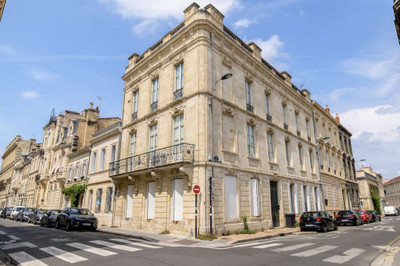 French property for sale in Bordeaux, Gironde - €880,000 - photo 8