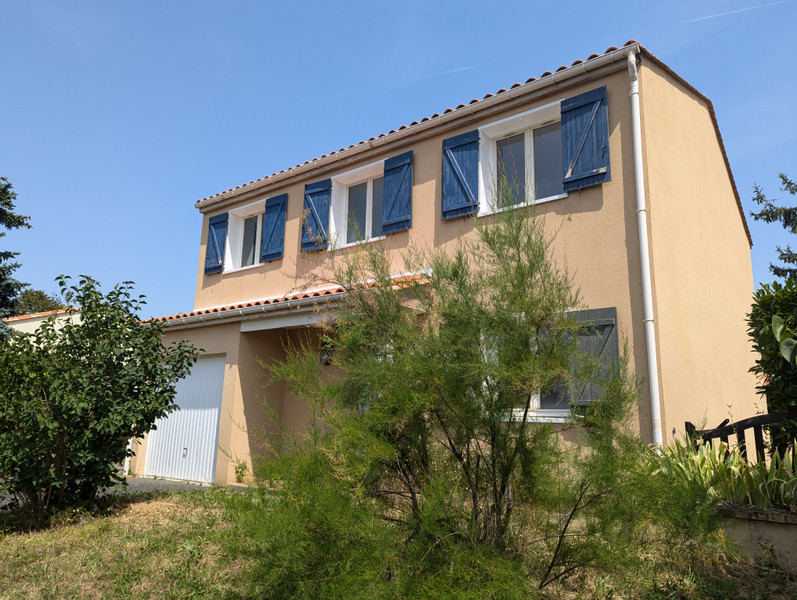 French property for sale in Soyaux, Charente - €199,900 - photo 0