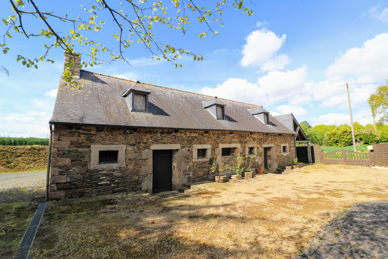 House for sale in SaintClet Côtesd'Armor Near PONTRIEUX, superb 6