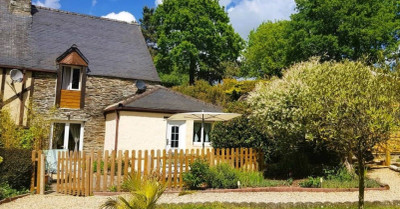 French property for sale in Guégon, Morbihan - €325,000 - photo 1
