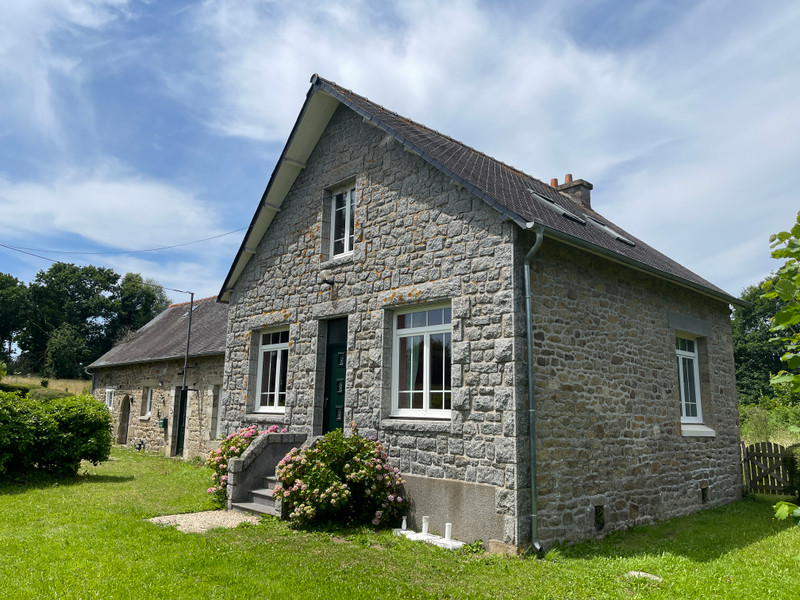 French property for sale in Ploumagoar, Côtes-d'Armor - €141,700 - photo 1