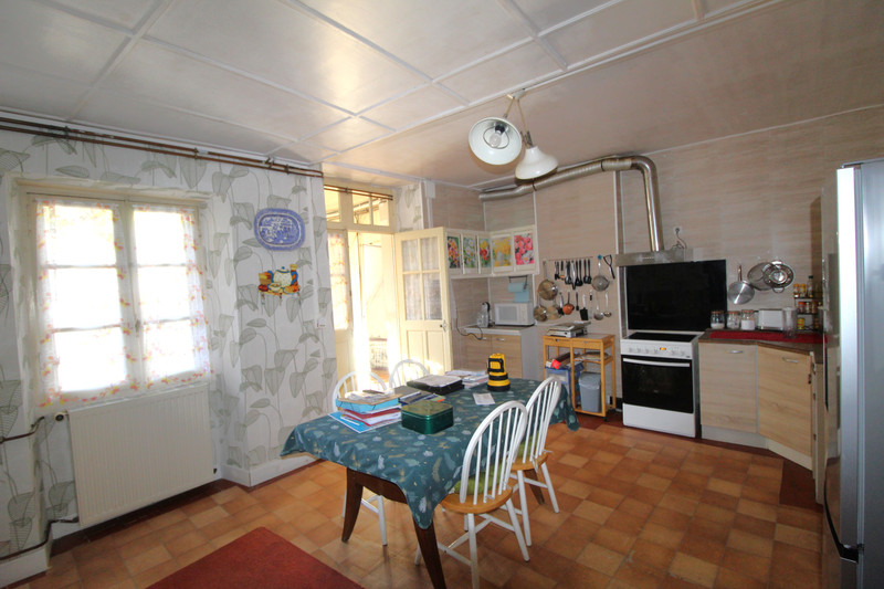 French property for sale in Saint-Savin, Vienne - €80,000 - photo 4