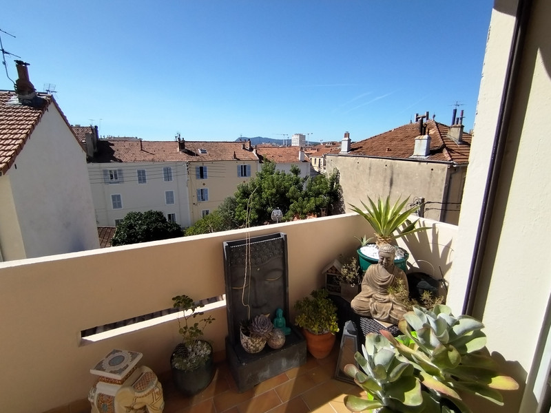 French property for sale in Toulon, Var - €226,000 - photo 6