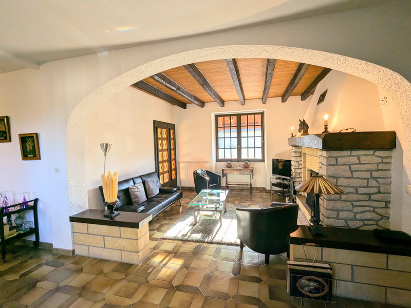 French property for sale in Arnac-Pompadour, Corrèze - €265,000 - photo 3