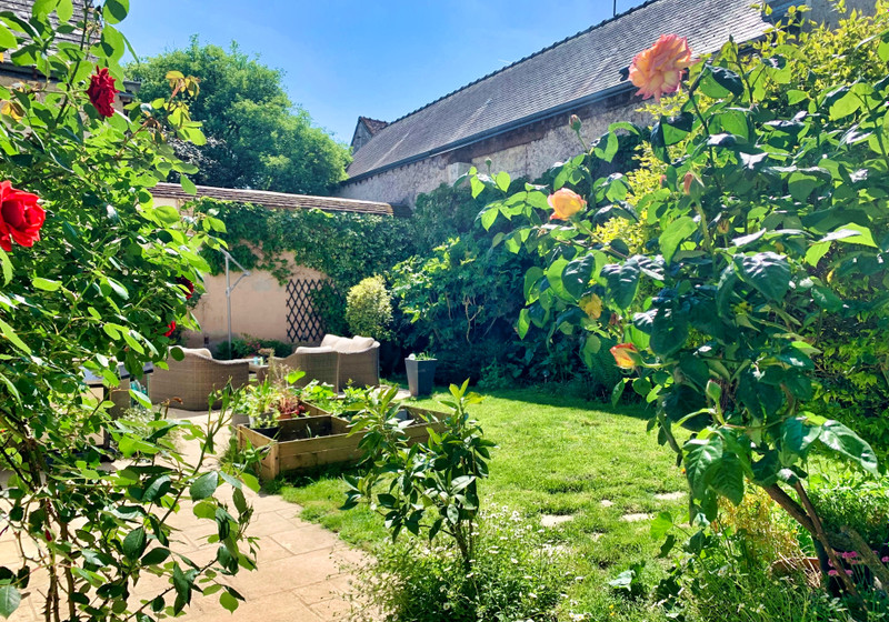 French property for sale in Bléré, Indre-et-Loire - €461,100 - photo 2