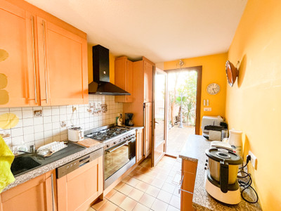French property for sale in Agde, Hérault - €395,000 - photo 4