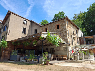 French property for sale in Saint-Junien, Haute-Vienne - €399,000 - photo 2