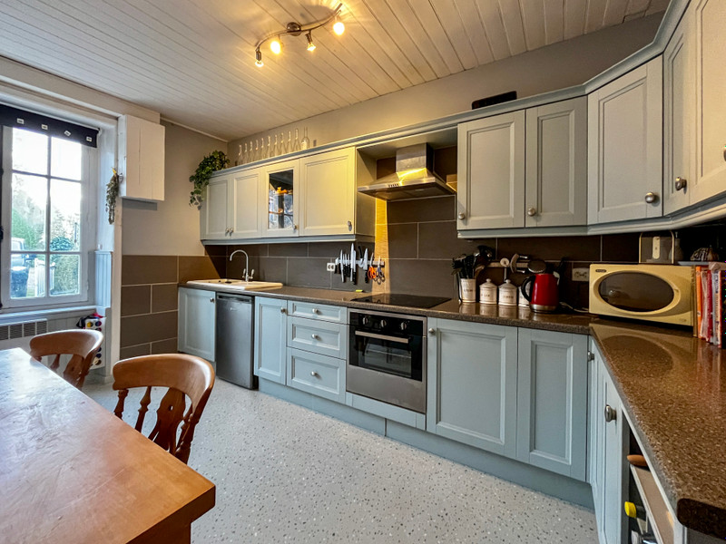 French property for sale in Dinan, Côtes-d'Armor - €330,000 - photo 2