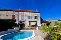 Propriété à vendre à Montembœuf, Charente - 161 450 € - photo n°1
