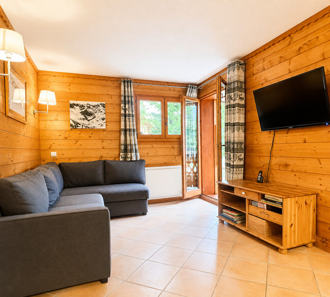 French property for sale in Les Allues, Savoie - €431,000 - photo 0