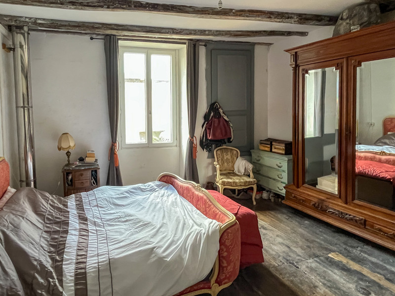 French property for sale in Ruffec, Charente - €189,000 - photo 5