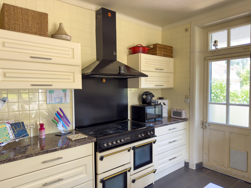 French property for sale in Oradour-sur-Vayres, Haute-Vienne - €214,000 - photo 5