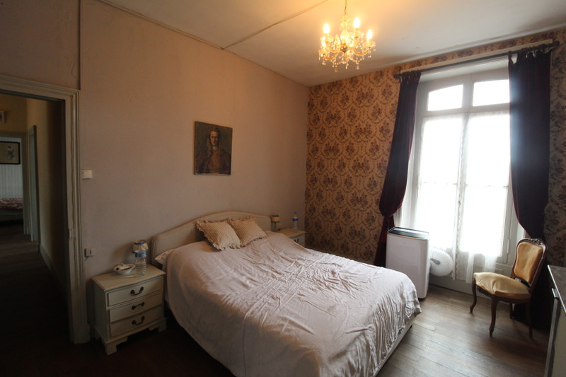 French property for sale in Martizay, Indre - €267,500 - photo 6