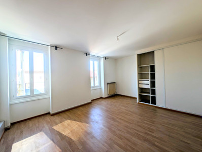 French property for sale in Sainte-Bazeille, Lot-et-Garonne - €260,000 - photo 4