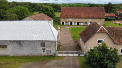 French property for sale in Montmorillon, Vienne - €590,000 - photo 2