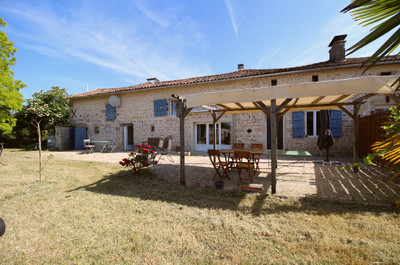 Maison à vendre à Valdelaume, Deux-Sèvres, Poitou-Charentes, avec Leggett Immobilier