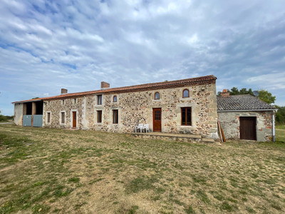 French property for sale in Genneton, Deux-Sèvres - €468,000 - photo 14