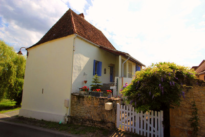 French property for sale in Calès, Dordogne - €205,000 - photo 1
