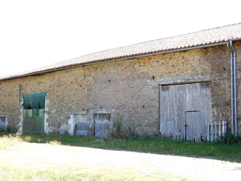 French property for sale in Mouzon, Charente - &#8364;51,600 - photo 7