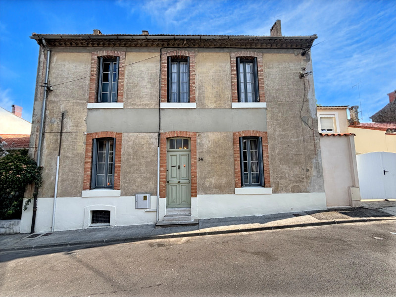 French property for sale in Carcassonne, Aude - €310,000 - photo 0