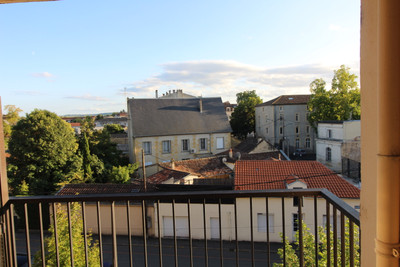 Appartement à vendre à Bergerac, Dordogne, Aquitaine, avec Leggett Immobilier