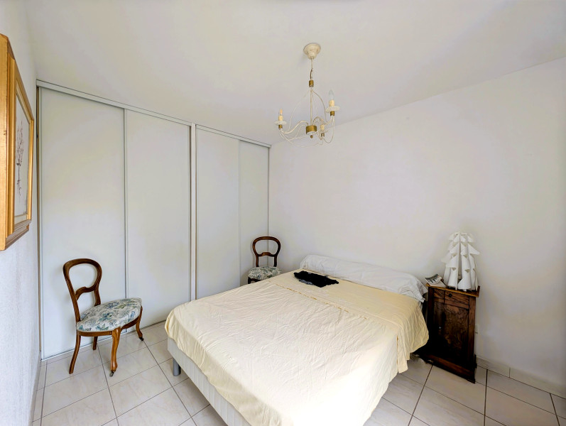 French property for sale in Avignon, Vaucluse - €186,000 - photo 5