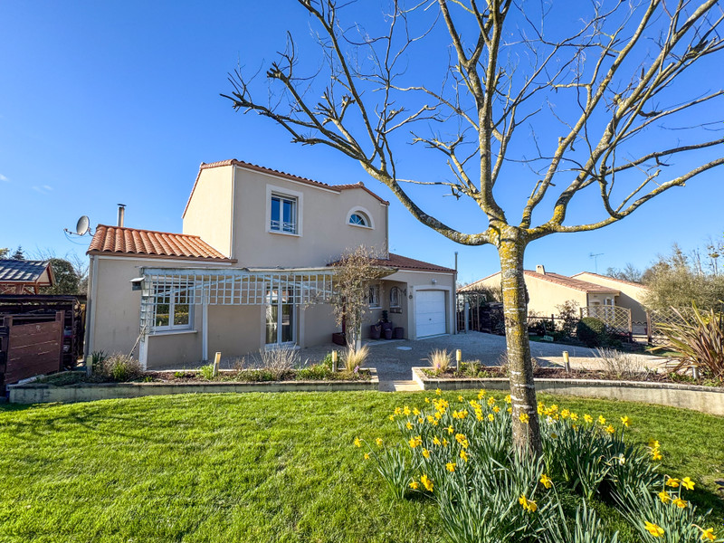 French property for sale in Saint-Maurice-le-Girard, Vendée - €267,500 - photo 1