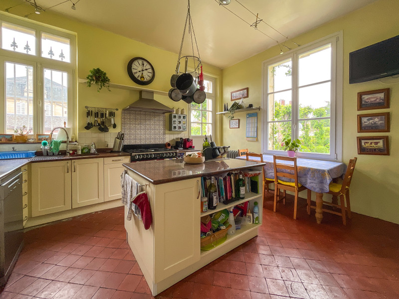 French property for sale in Mouy, Oise - €780,000 - photo 4