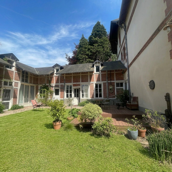 Propriété à vendre à Coutances, Manche - 900 000 €