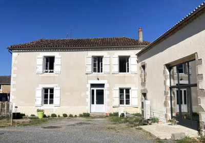 Maison à vendre à Millac, Vienne, Poitou-Charentes, avec Leggett Immobilier