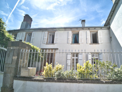 Maison à vendre à Réquista, Aveyron, Midi-Pyrénées, avec Leggett Immobilier