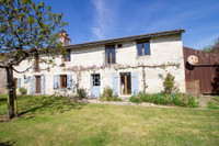 Maison à vendre à Saires, Vienne - 162.000 € - photo 1