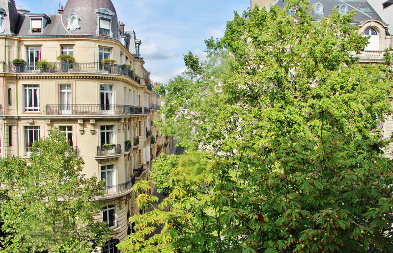 Appartement à vendre à Paris 17e Arrondissement, Paris - 830 000 € - photo 1