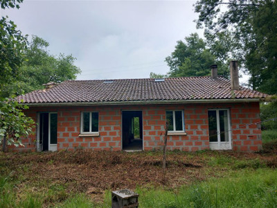 French property for sale in Eygurande-et-Gardedeuil, Dordogne - €210,000 - photo 1