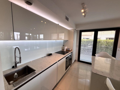 French property for sale in Antibes, Alpes-Maritimes - €859,000 - photo 2