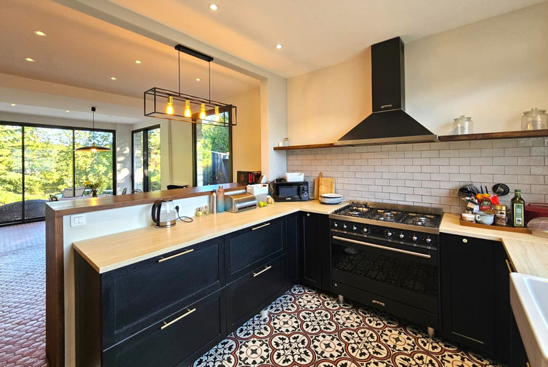 French property for sale in Évecquemont, Yvelines - €790,000 - photo 3