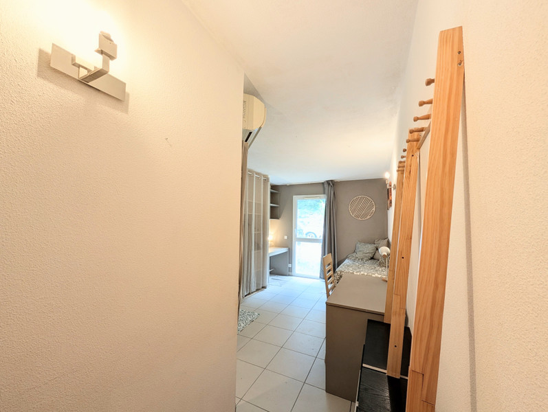 French property for sale in Aix-en-Provence, Bouches-du-Rhône - €97,000 - photo 6