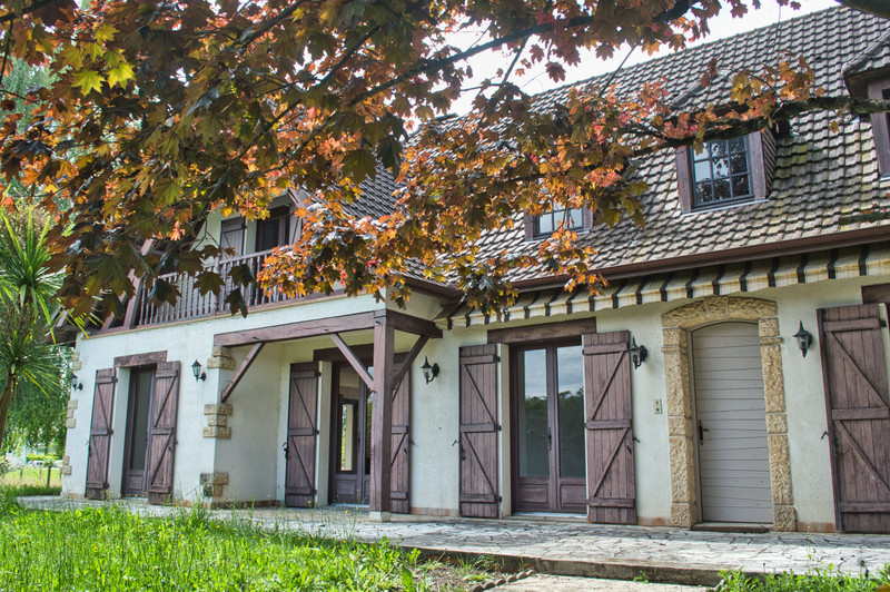 French property for sale in Meillon, Pyrénées-Atlantiques - €375,000 - photo 2