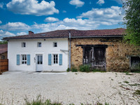 Maison à vendre à Saint-Christophe, Charente - 93 500 € - photo 1
