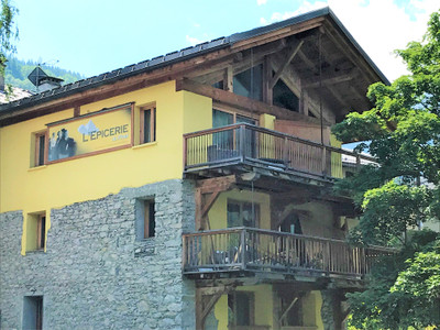 Appartement à vendre à Sainte-Foy-Tarentaise, Savoie, Rhône-Alpes, avec Leggett Immobilier