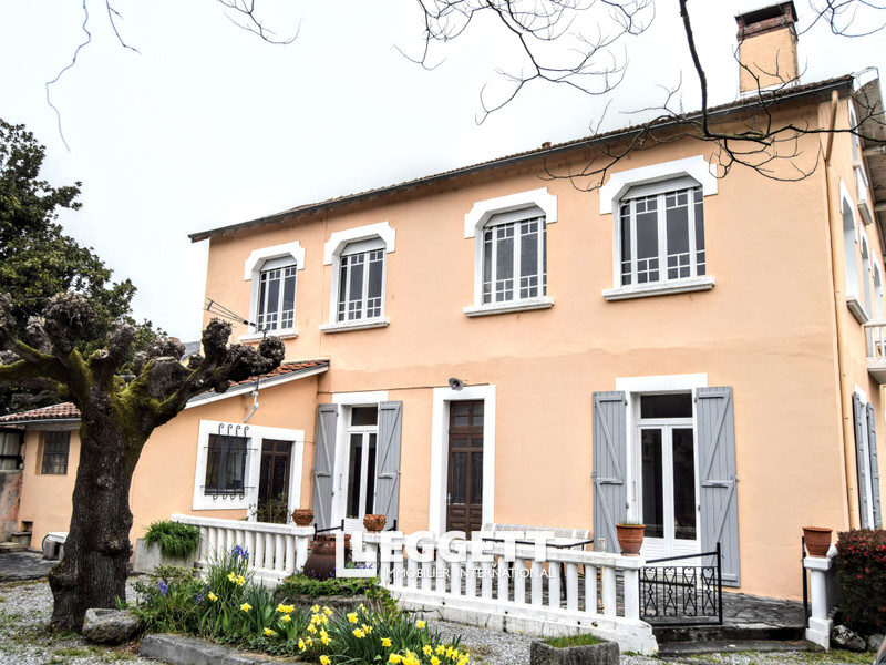 Maison 11 pièce(s), LOURES-BAROUSSE
