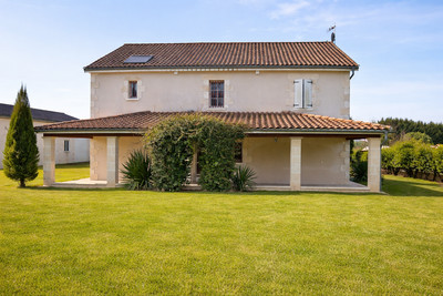 French property for sale in Marmande, Lot-et-Garonne - €335,000 - photo 2