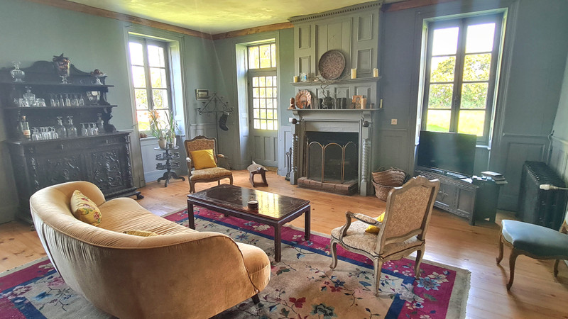 French property for sale in Mantilly, Orne - €510,000 - photo 3