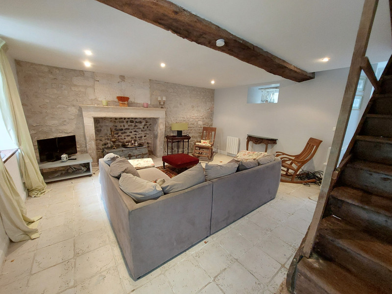 French property for sale in Villebois-Lavalette, Charente - €180,000 - photo 14