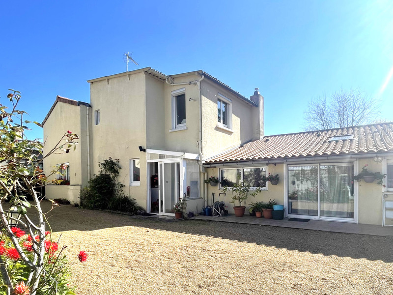 Propriété à vendre à Argentonnay, Deux-Sèvres - 130 800 €