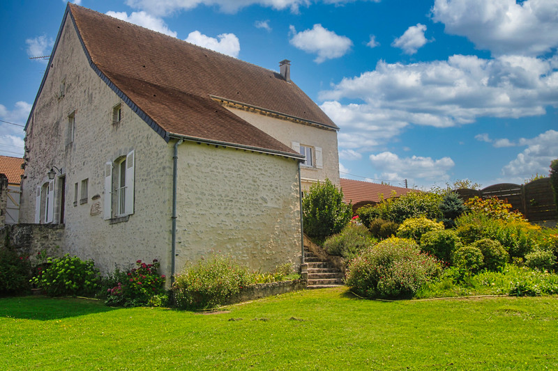 Maison à vendre à Beaugency, Loiret - 445.200 € - photo 1
