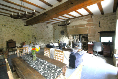 French property for sale in La Forêt-sur-Sèvre, Deux-Sèvres - €474,460 - photo 4